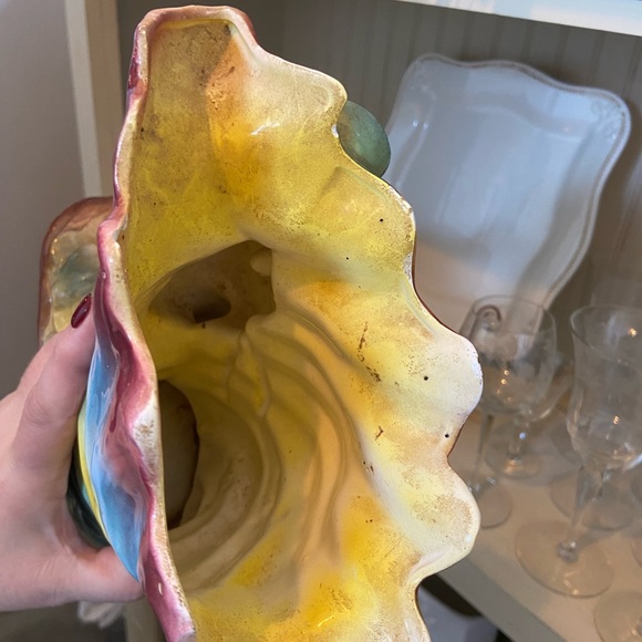 Vintage Gypsy with mandolin and seashell vase porcelain Dee Bee lustreware - Picture 6 of 8